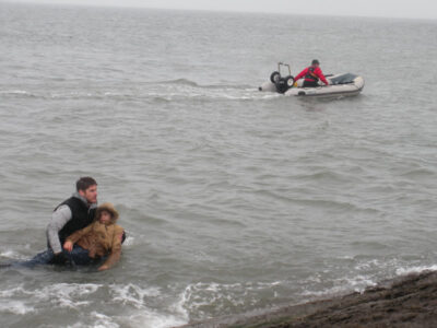 Powerboaat support for in water filming